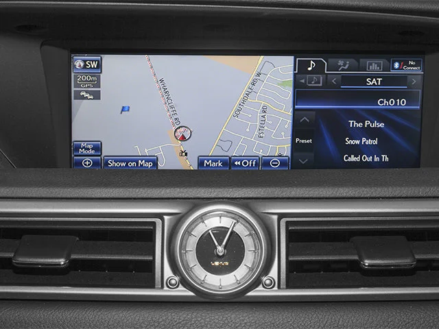 Used 2014 Liquid Platinum Lexus 350 image 20
