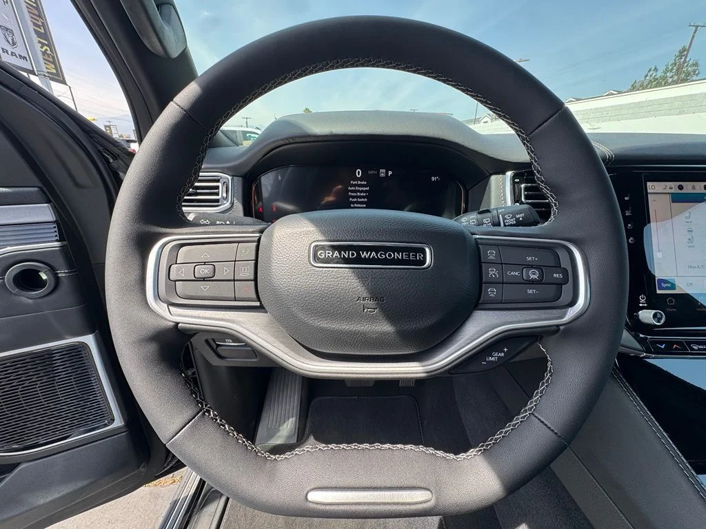New 2026 High Gloss Black Exterior Paint Jeep Limited Reserve image 23