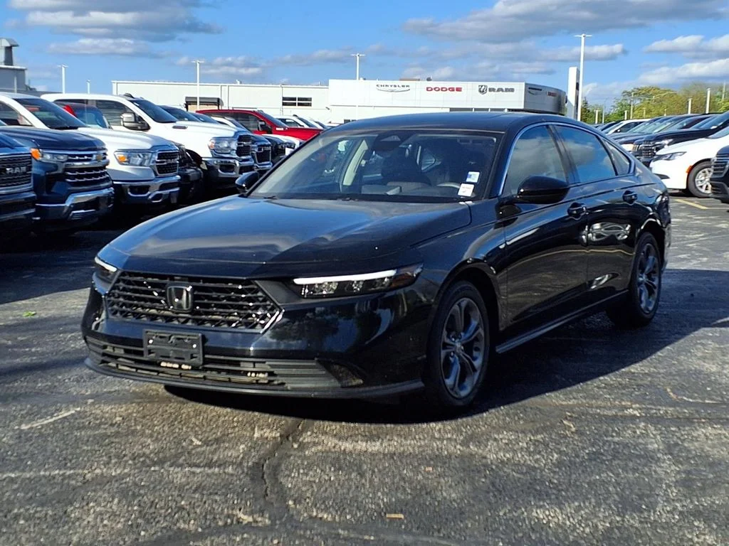 Used 2024 Honda Accord EX with VIN 1HGCY1F31RA059211 for sale in Kansas City