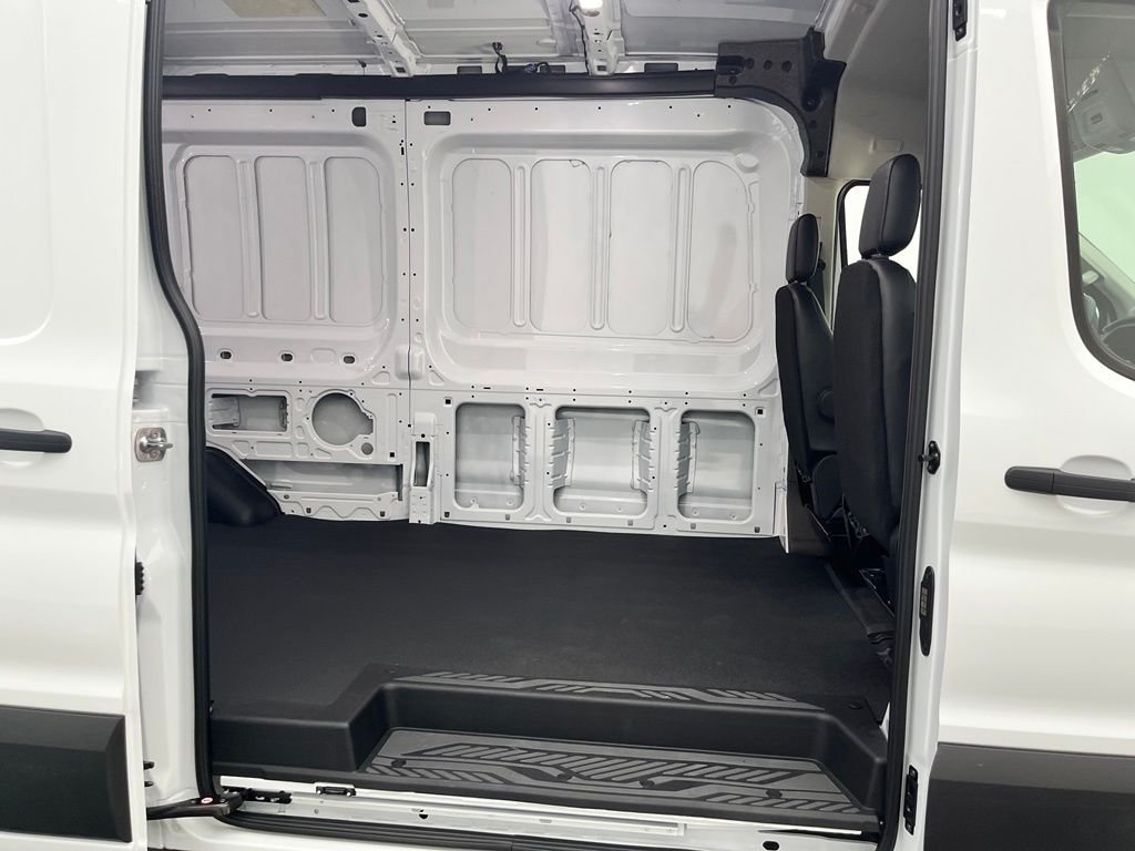 New 2026 White Ford Base image 34