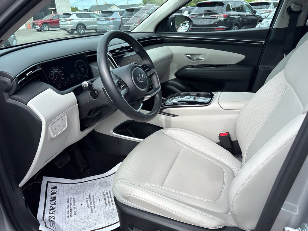 Used 2024 Silver Hyundai SEL Convenience image 9