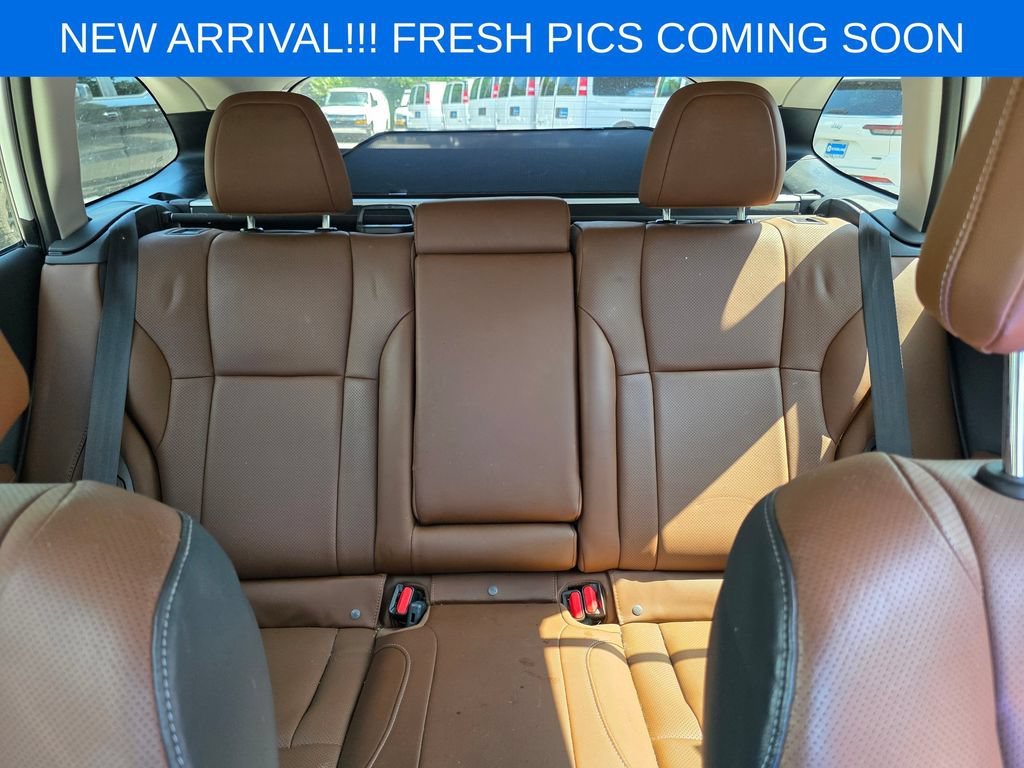 Used 2023 White Subaru Touring XT image 12
