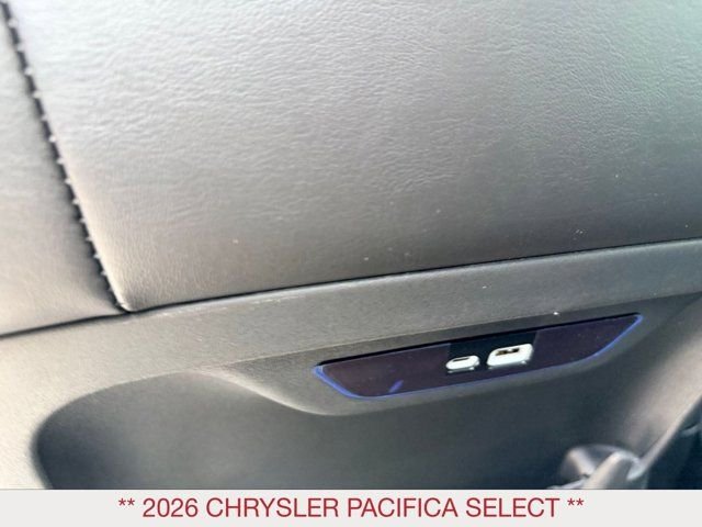 New 2026 Diamond Black Crystal Pearl-Coat Exterior Paint Chrysler Select image 16