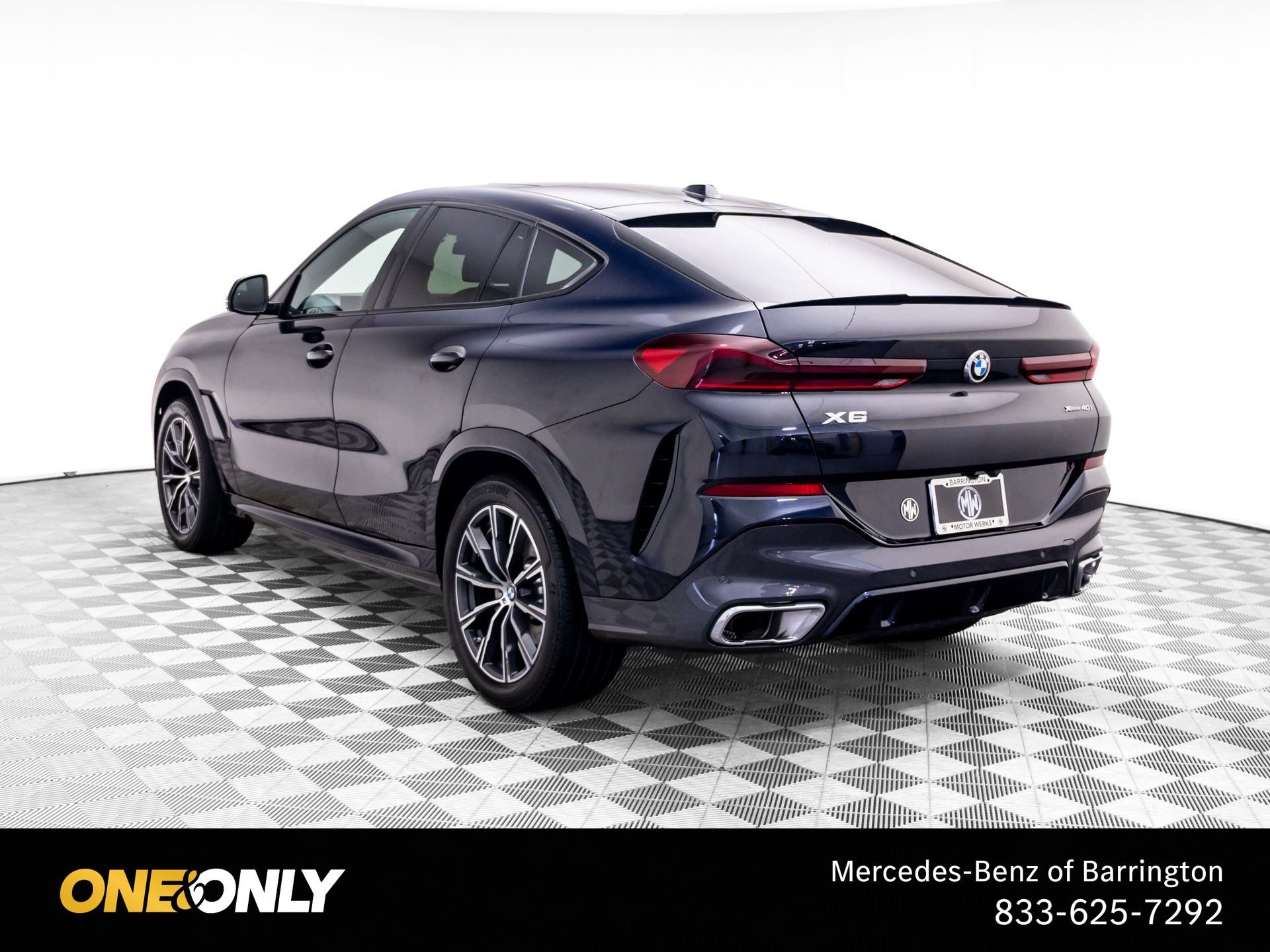 Used 2025 Black BMW xDrive40i image 3