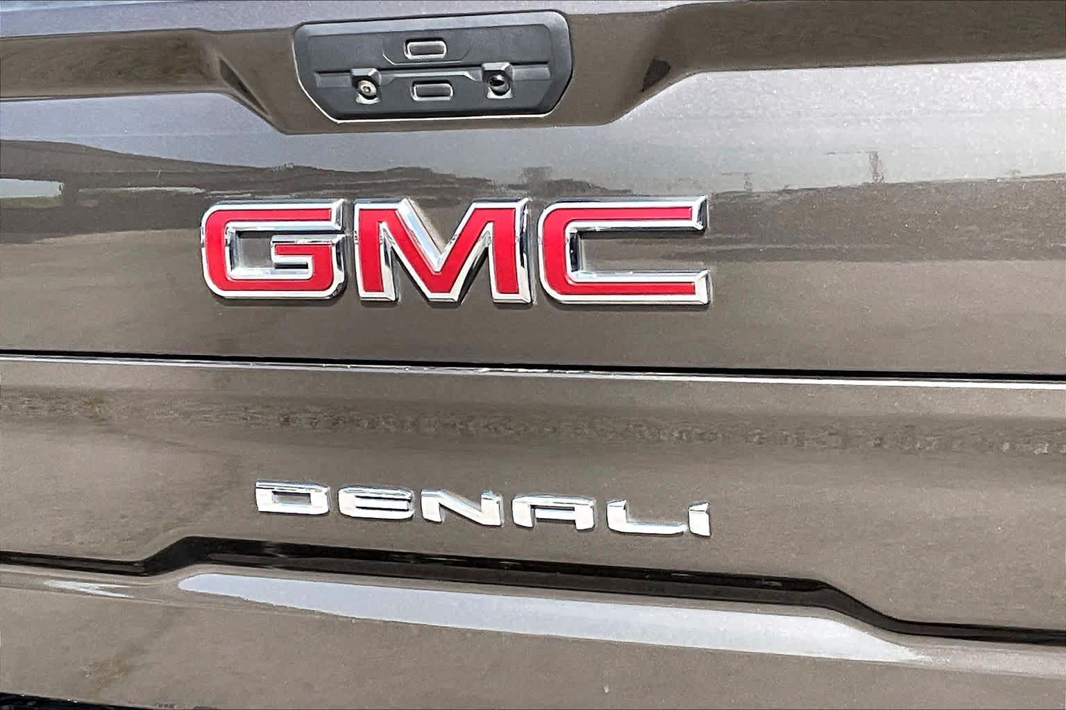 Certified Used 2019 Smokey Quartz Metallic GMC Denali image 28