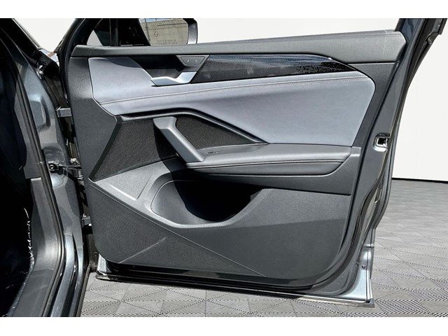 New 2026 Platinum Gray Metallic Volkswagen 2.0T SE R-Line Black image 27