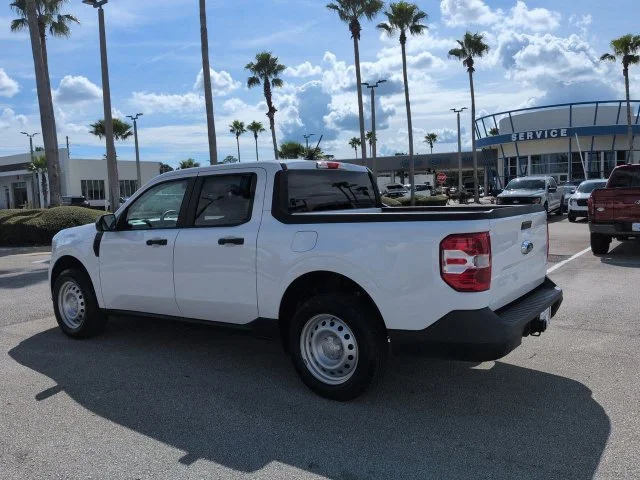 Used 2022 White Ford XL image 6
