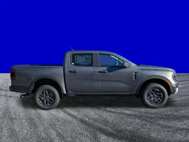 New 2026 Carbonized Gray Metallic Ford XLT image 3