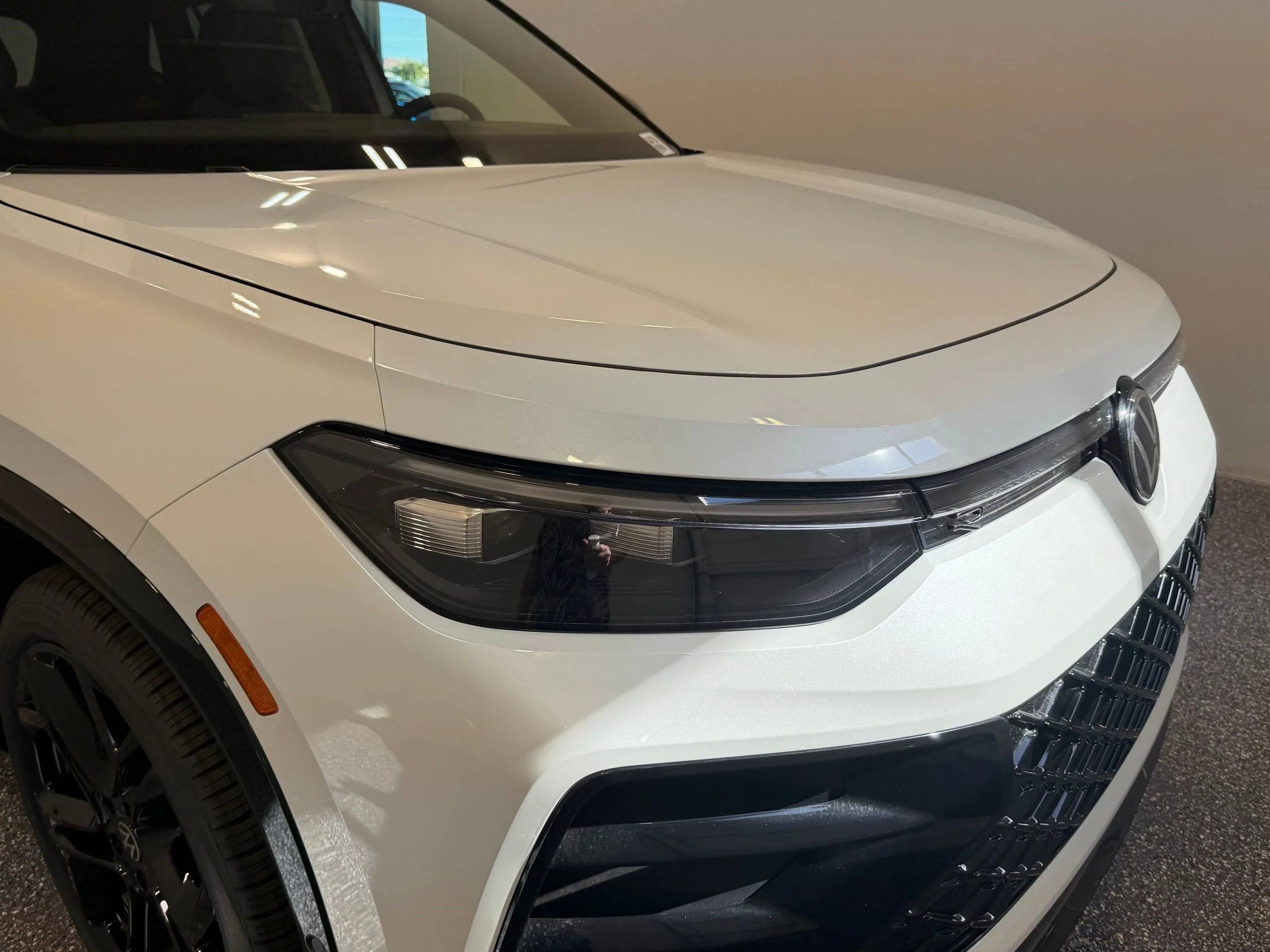 New 2026 White Volkswagen 2.0T SE R-Line Black image 18
