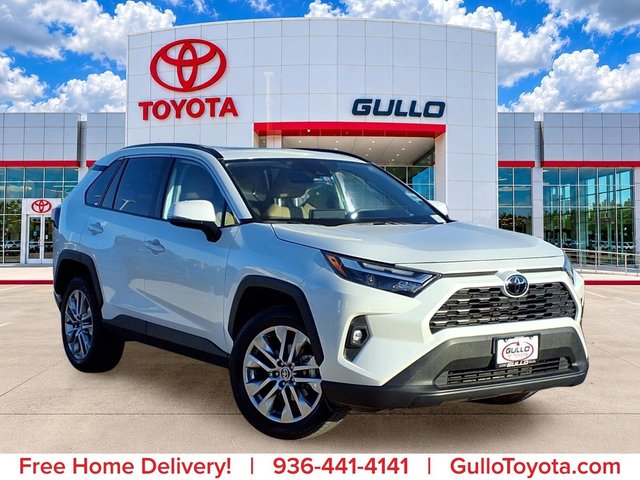 2024 Toyota RAV4 XLE Premium