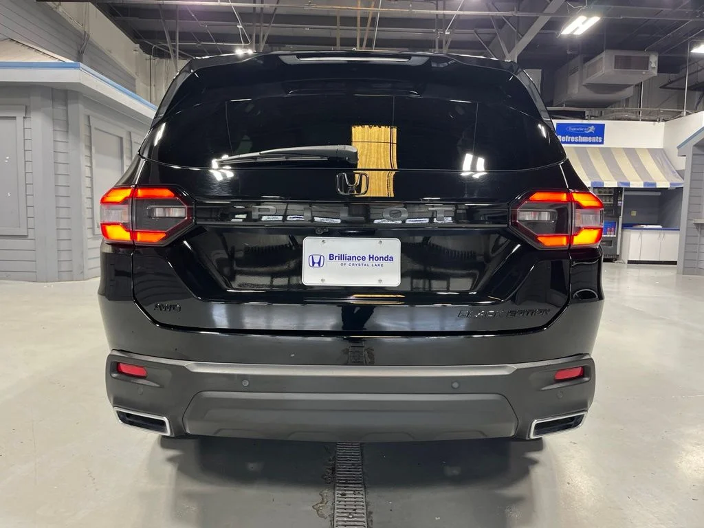 2025 Honda Pilot Black Edition - Photo 6