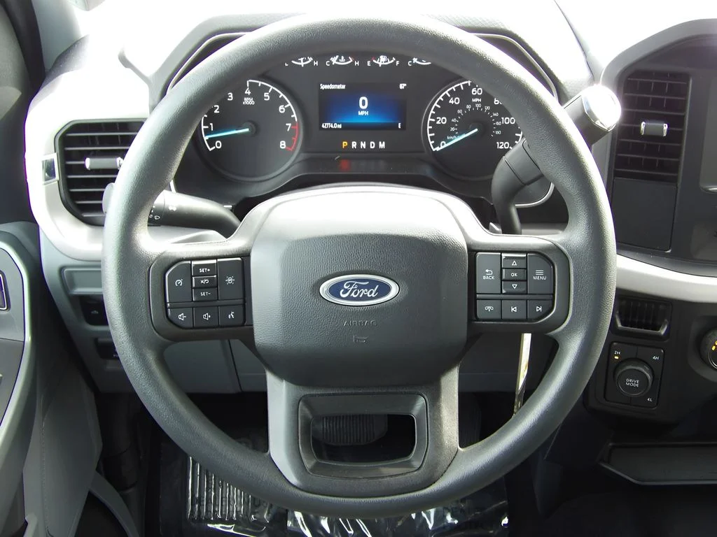 Used 2023 Oxford White Ford XLT image 18