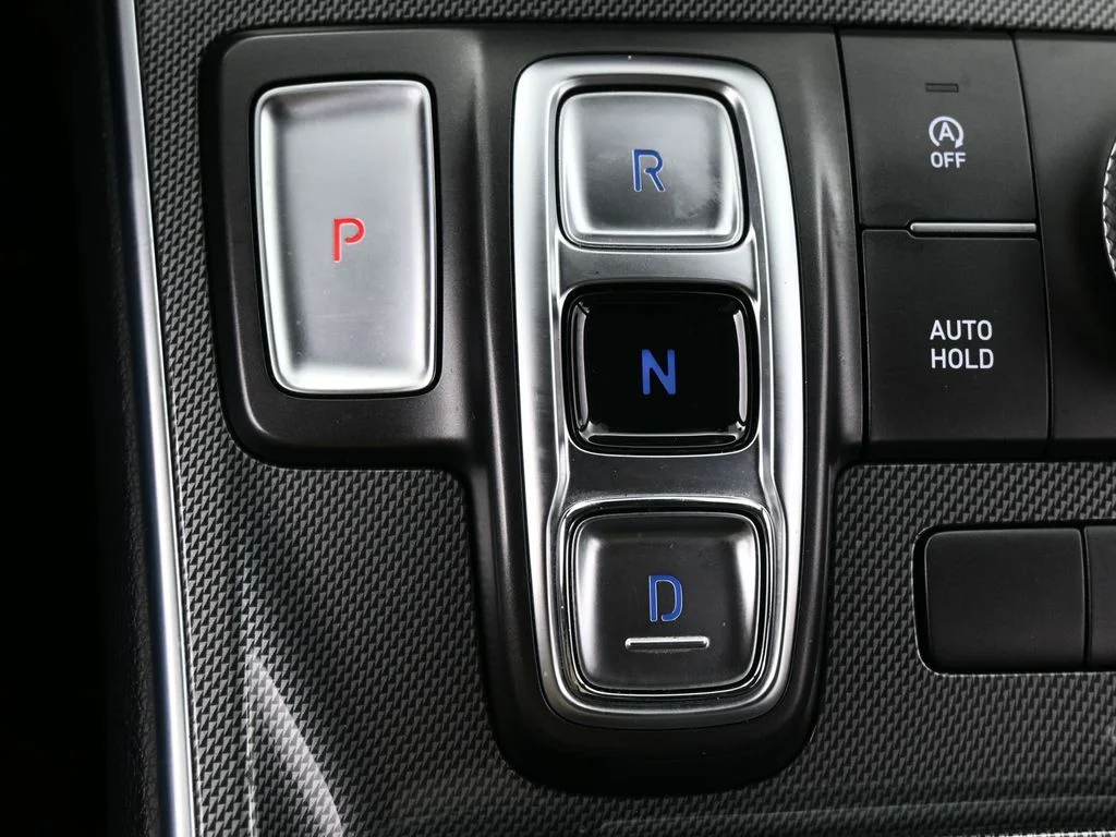 Used 2023 Shimmering Silver Pearl Hyundai SEL image 24
