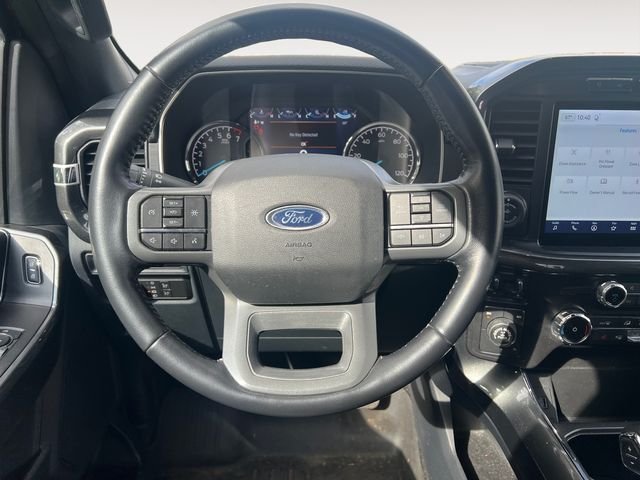 Used 2022 Rapid Red Metallic Tinted Clearcoat Ford XLT image 13