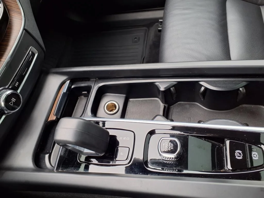 2023 Volvo XC60 Plus - Photo 12