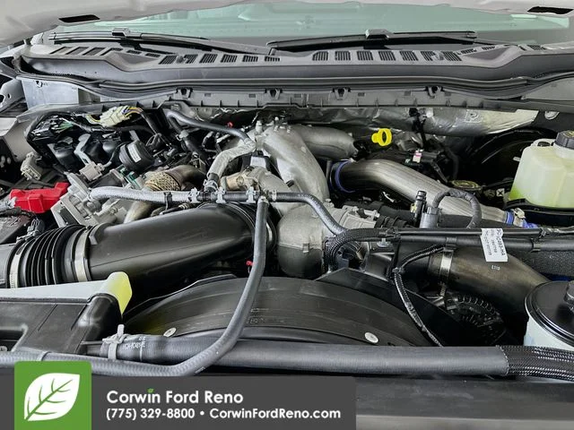 New 2026 Oxford White Ford XLT image 31