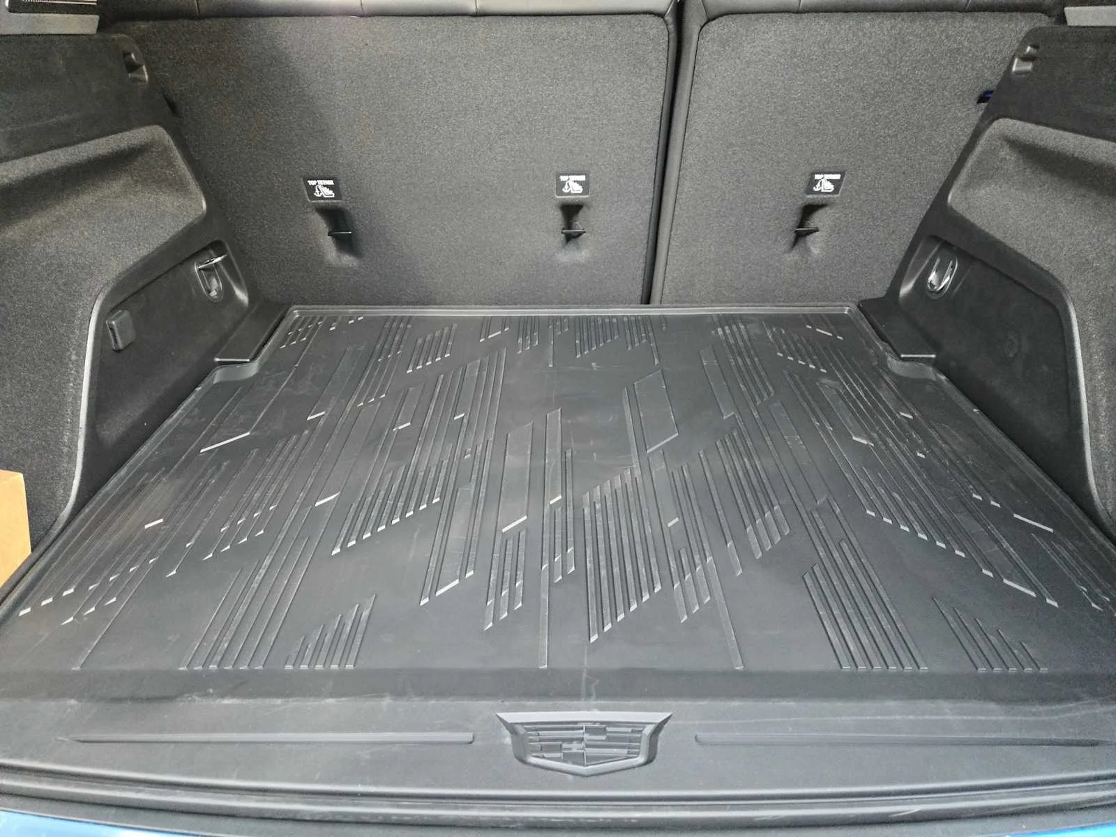 2027 Cadillac OPTIQ V-Series - Photo 21