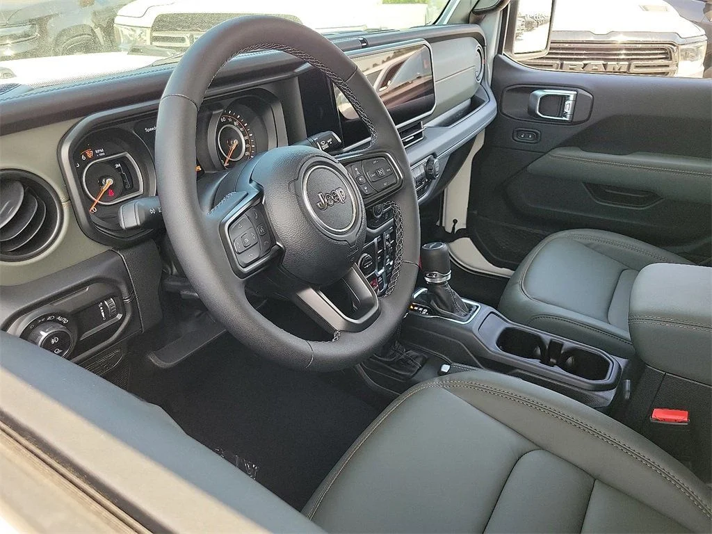 2025 Jeep Gladiator Mojave - Photo 3