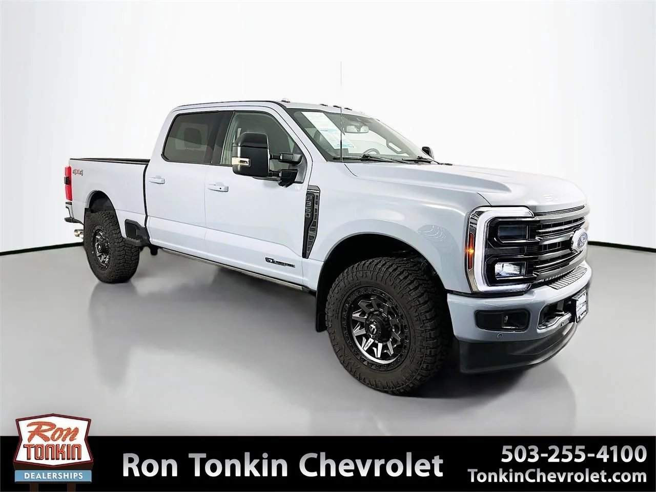 Used 2025 Gray Ford Platinum image 1