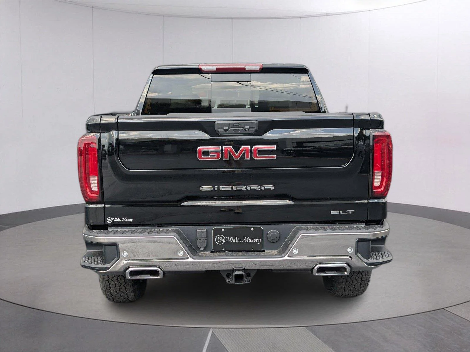 New 2026 Onyx Black GMC SLT image 4