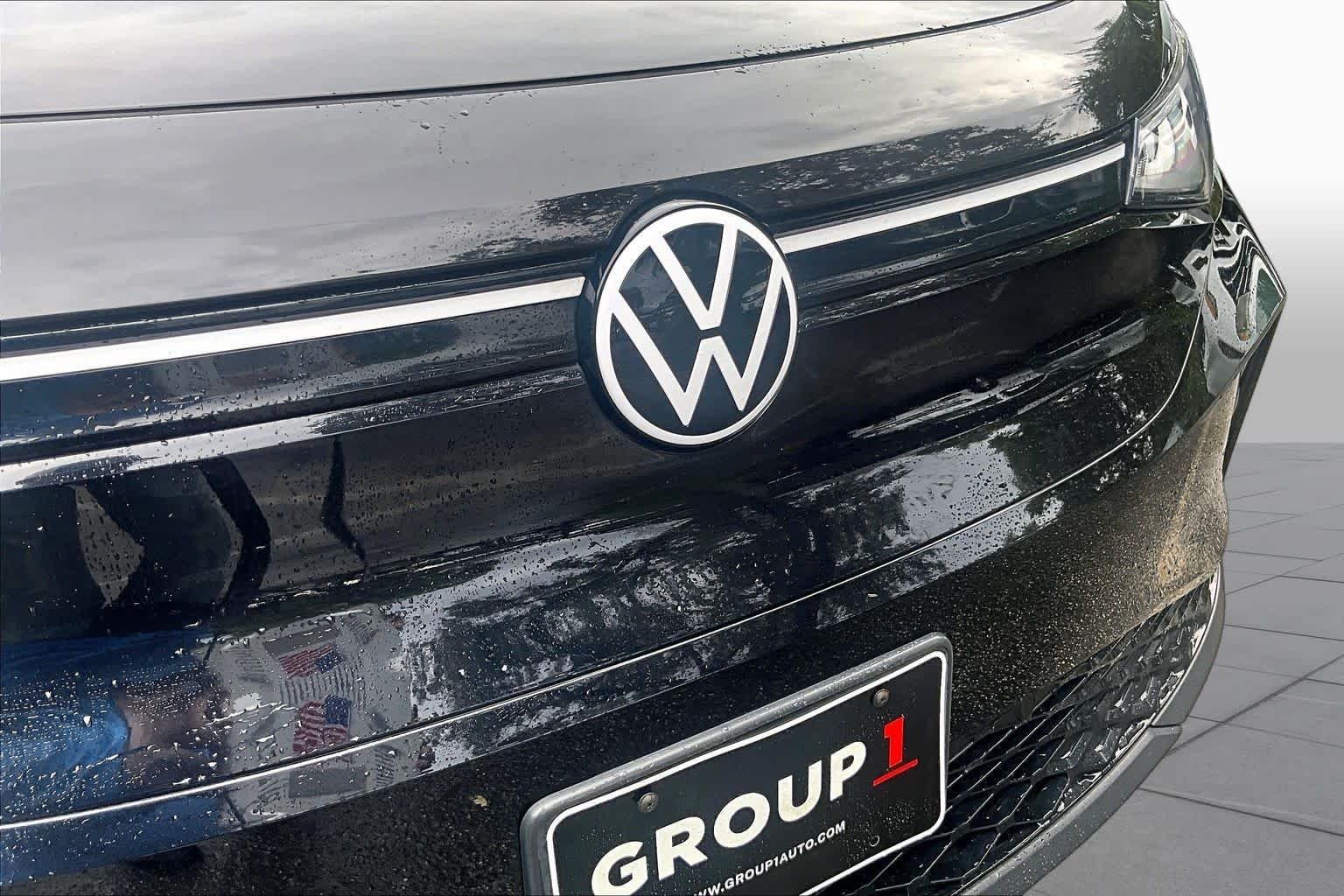 Certified Used 2023 Deep Black Pearl Volkswagen Pro image 31