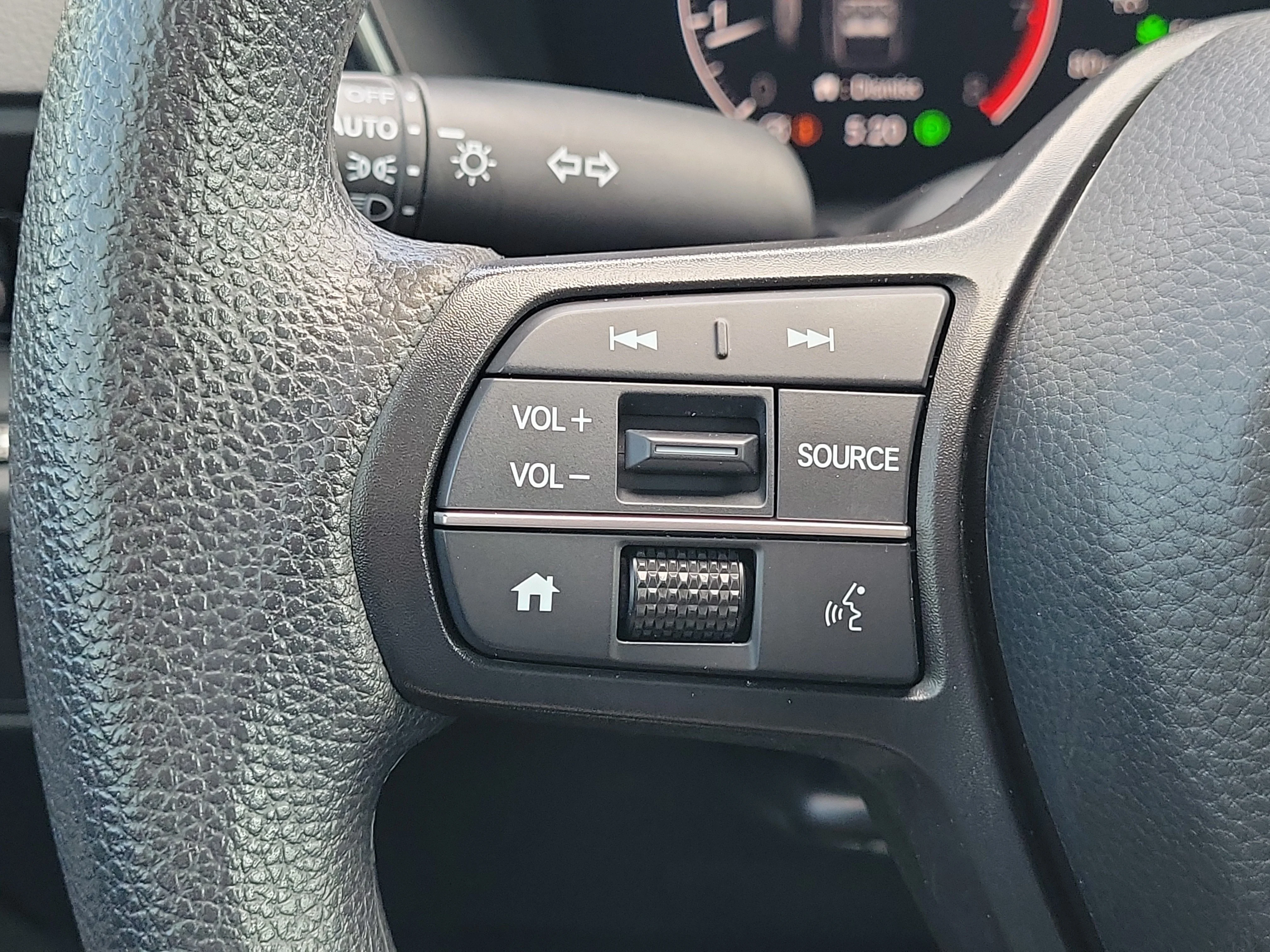 2024 Honda CR-V LX - Photo 19