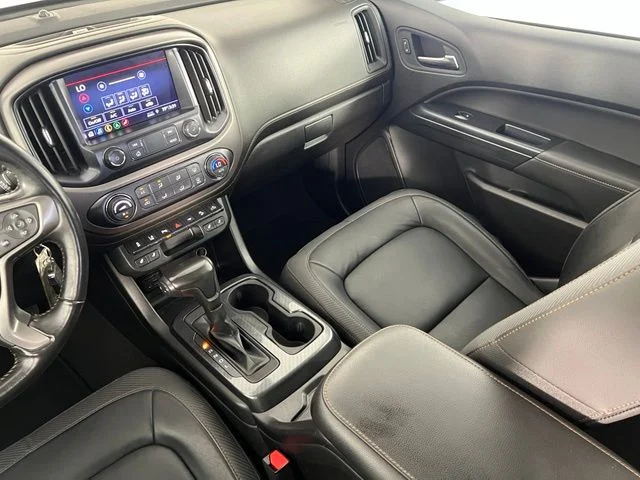 Certified Used 2021 Summit White GMC AT4 w/Leather image 33