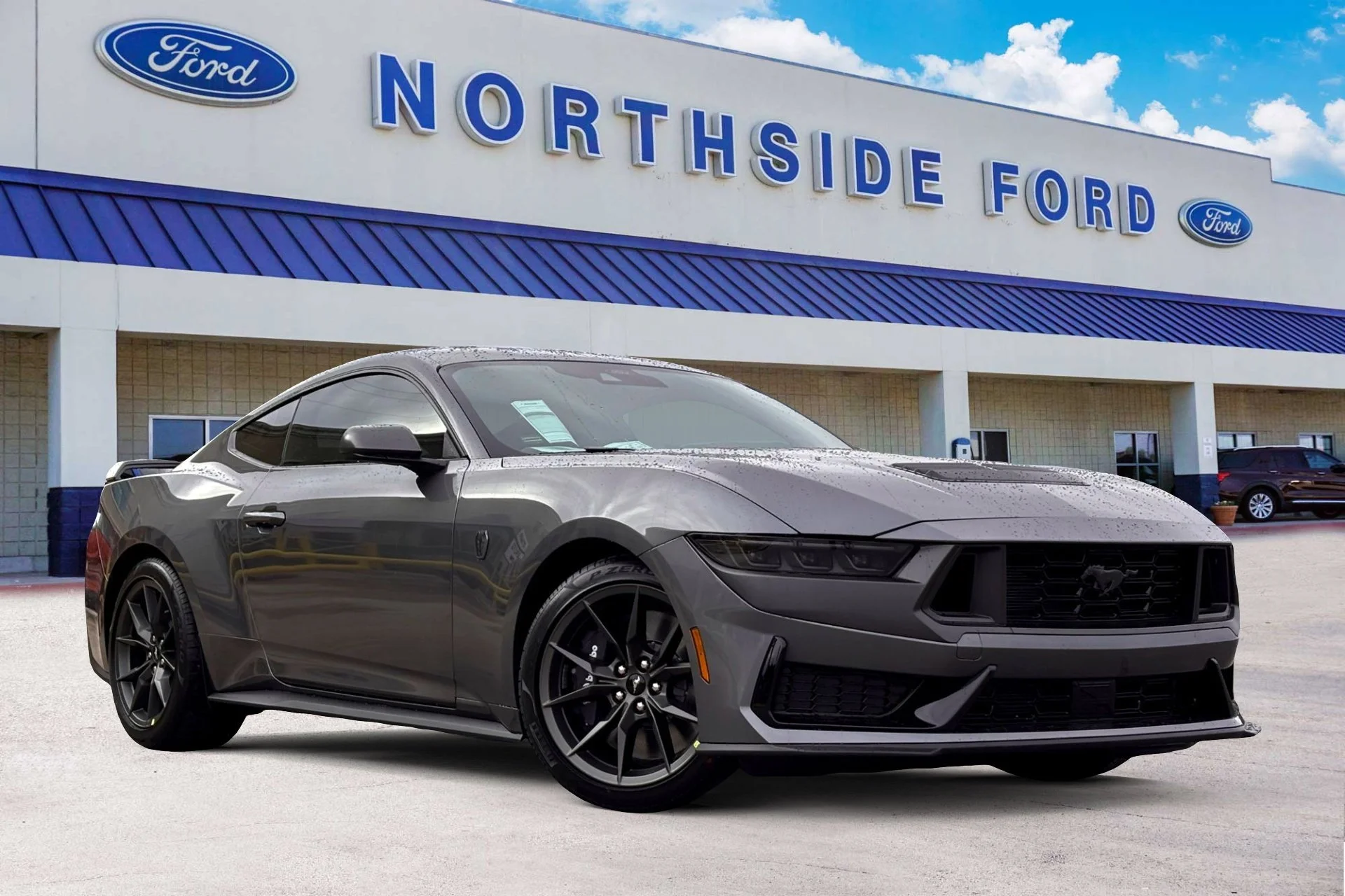 2026 Ford Mustang Dark Horse's photo