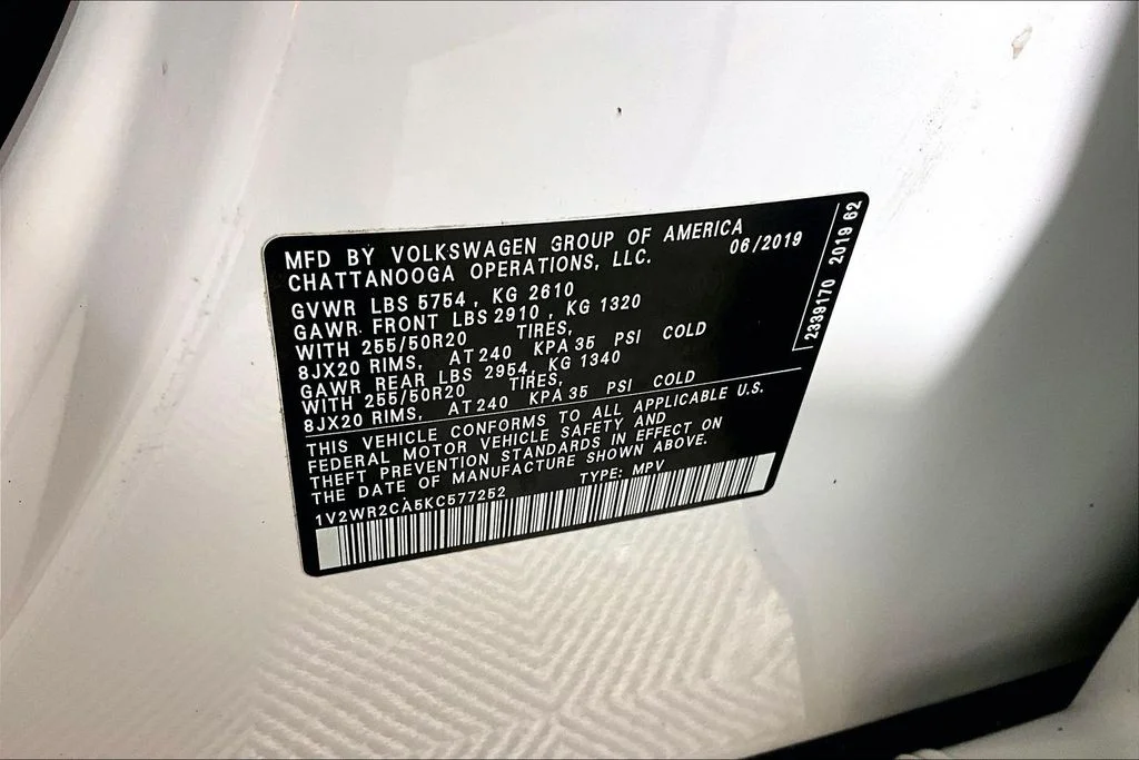 Used 2019 Pure White Volkswagen 3.6L V6 SE image 26
