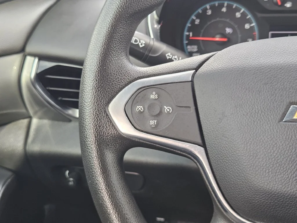 Used 2021 Gray Chevrolet LS image 27