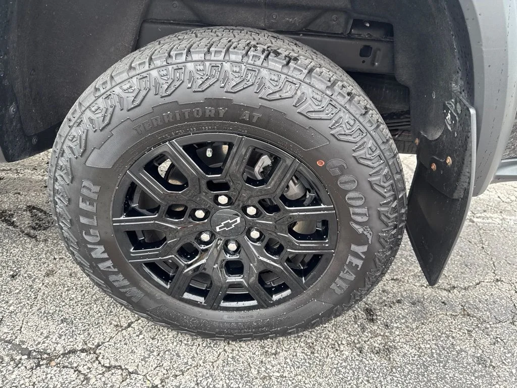 Used 2024 Black Chevrolet Trail Boss image 48