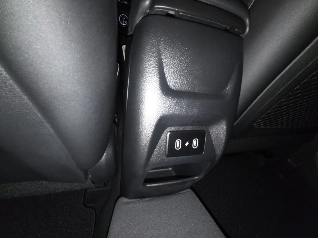 Used 2025 Red Hyundai Limited image 33