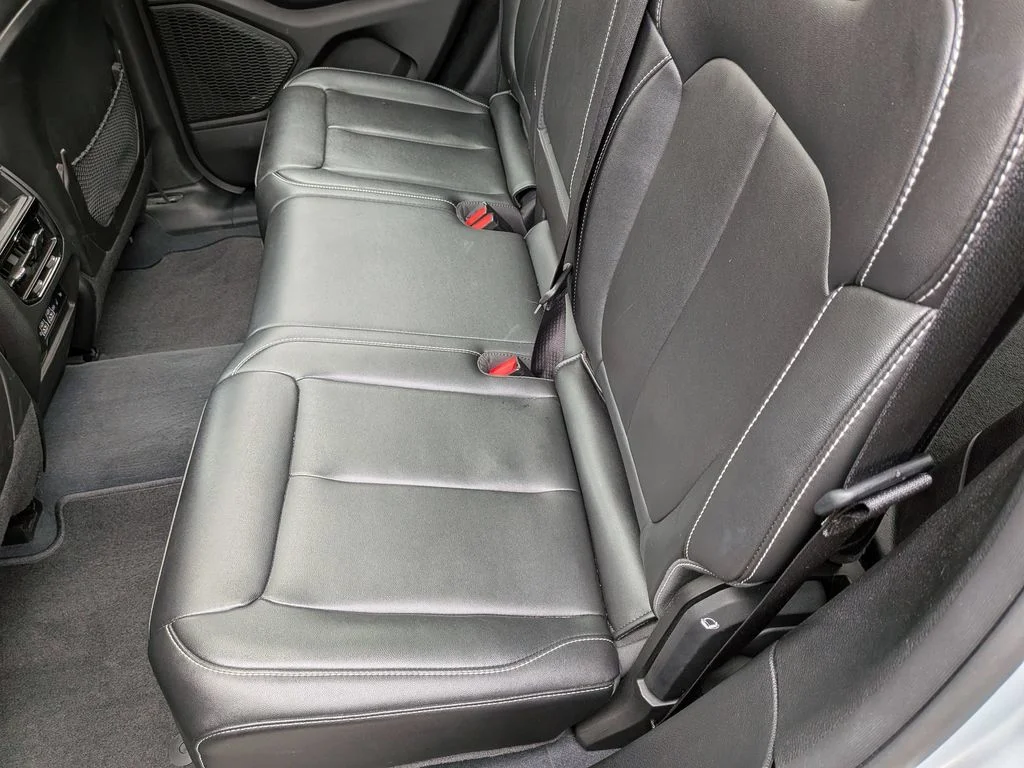 Used 2023 Silver Jeep Limited image 23