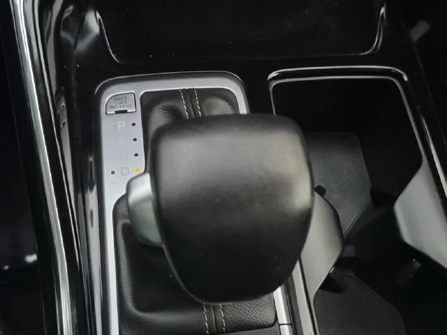 Used 2023 Red Kia X-Line SX Prestige image 26