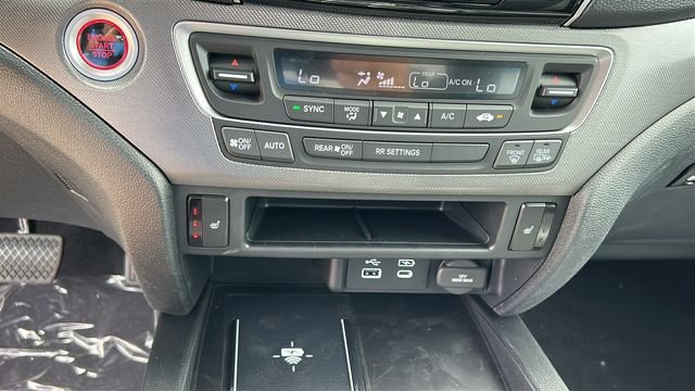 New 2026 Platinum White Pearl Honda RTL image 17