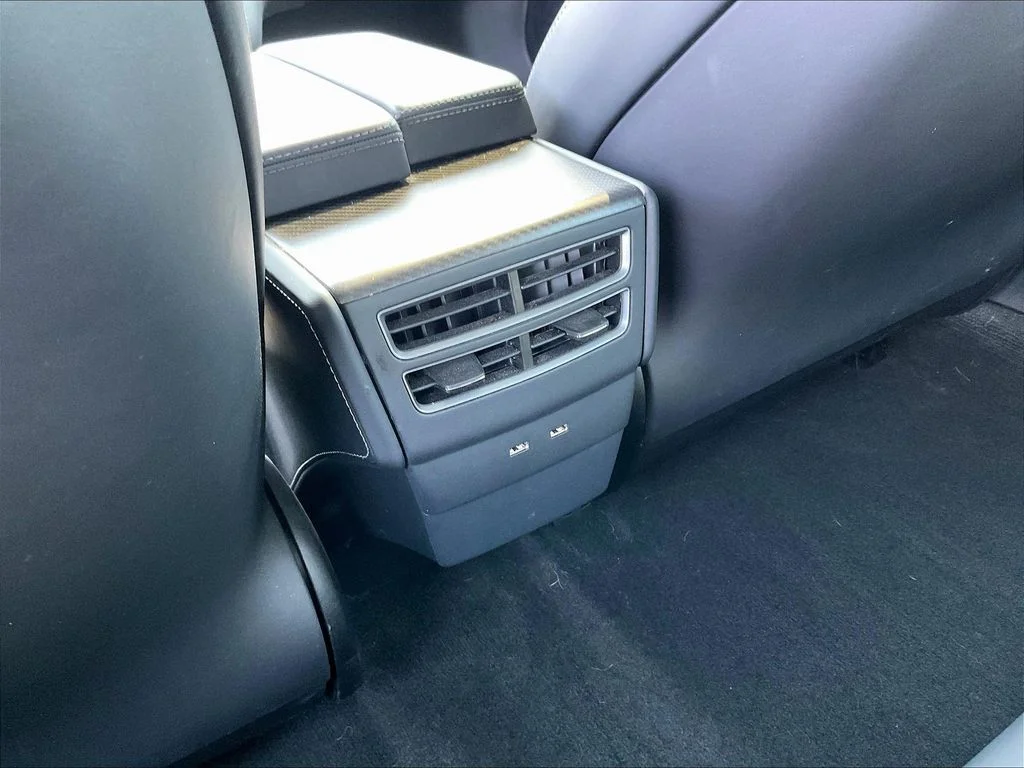 Used 2020  Tesla Performance image 10