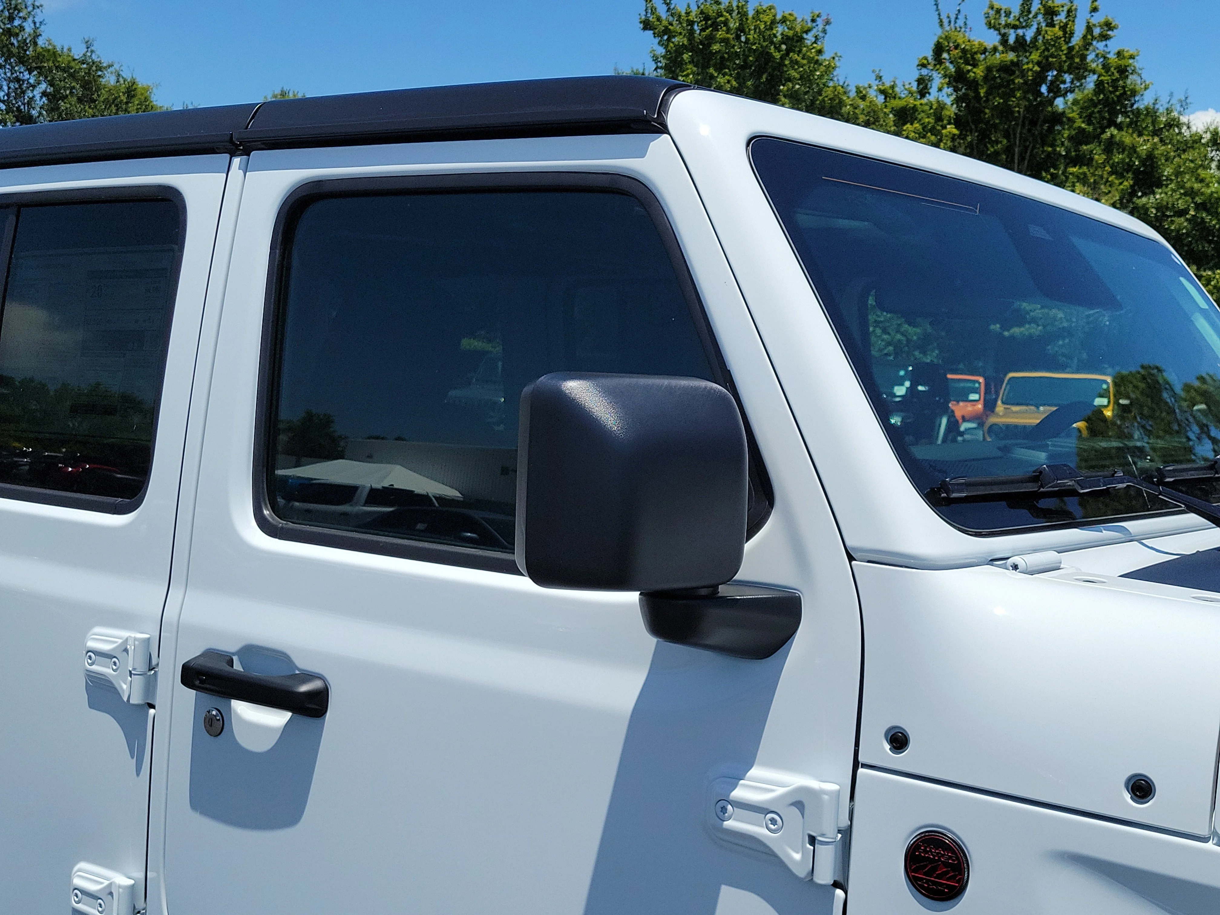 New 2026 Bright White Clearcoat Jeep Rubicon image 9