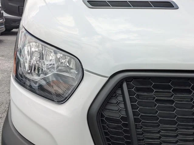New 2026 Oxford White Ford Base image 38