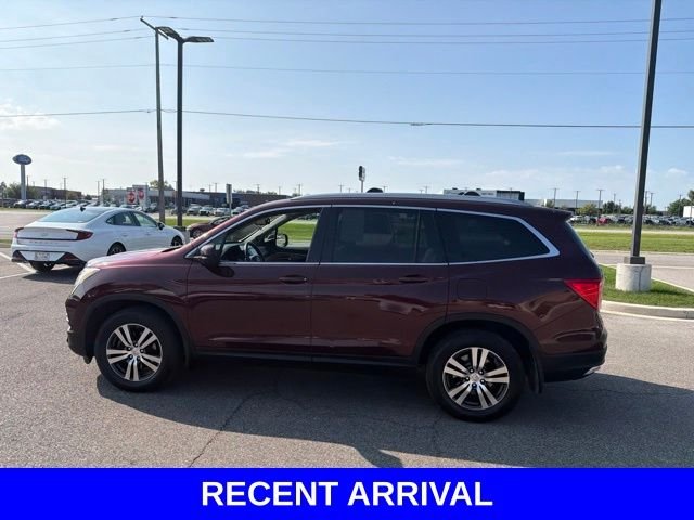 Used 2017 Red Honda EX-L image 13