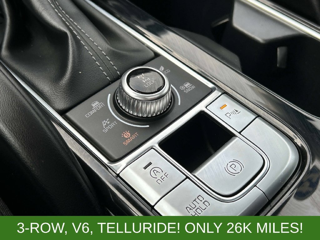 Used 2024 Black Kia S image 31