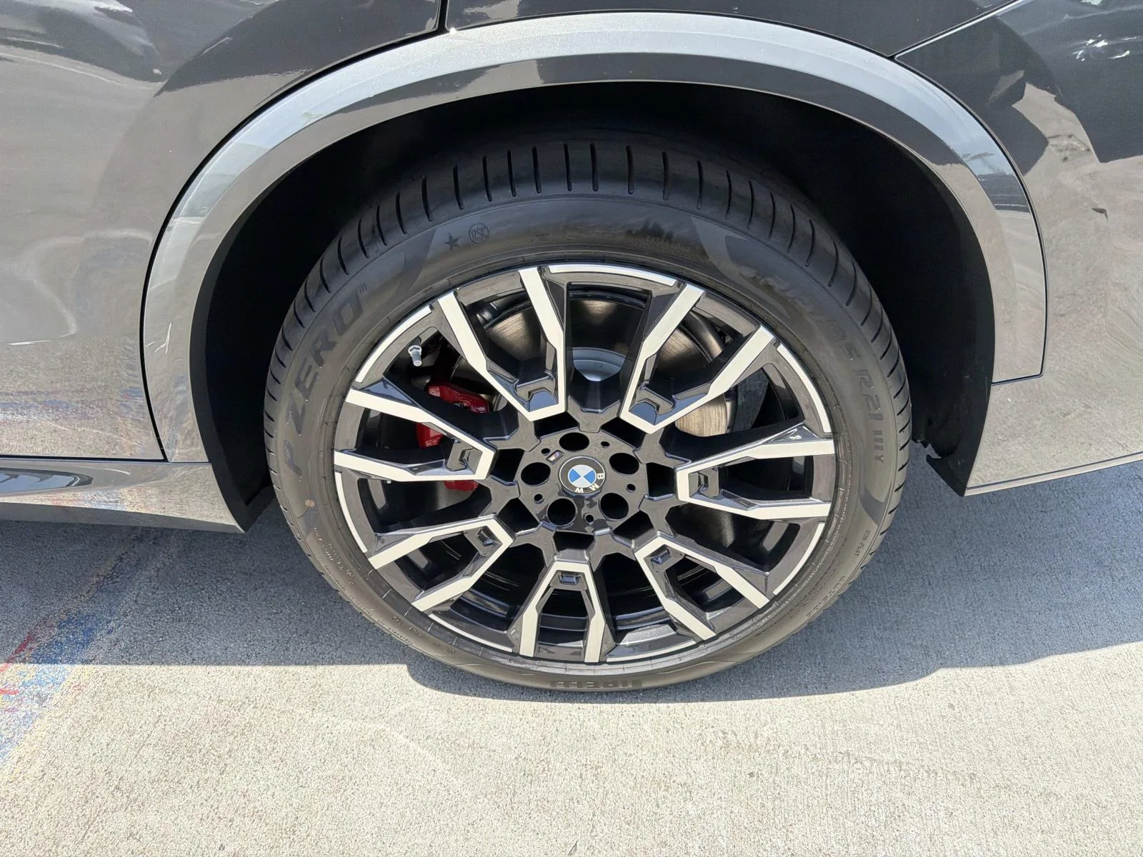 New 2026 Dravit Grey Metallic BMW xDrive50e image 6