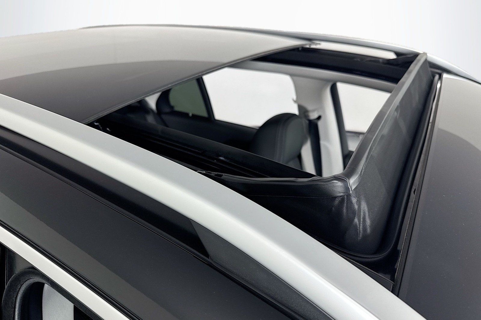New 2026 Black Mercedes-Benz GLE 350 4MATIC® SUV image 21