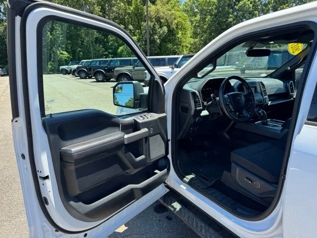 Used 2017 White Ford XLT image 12