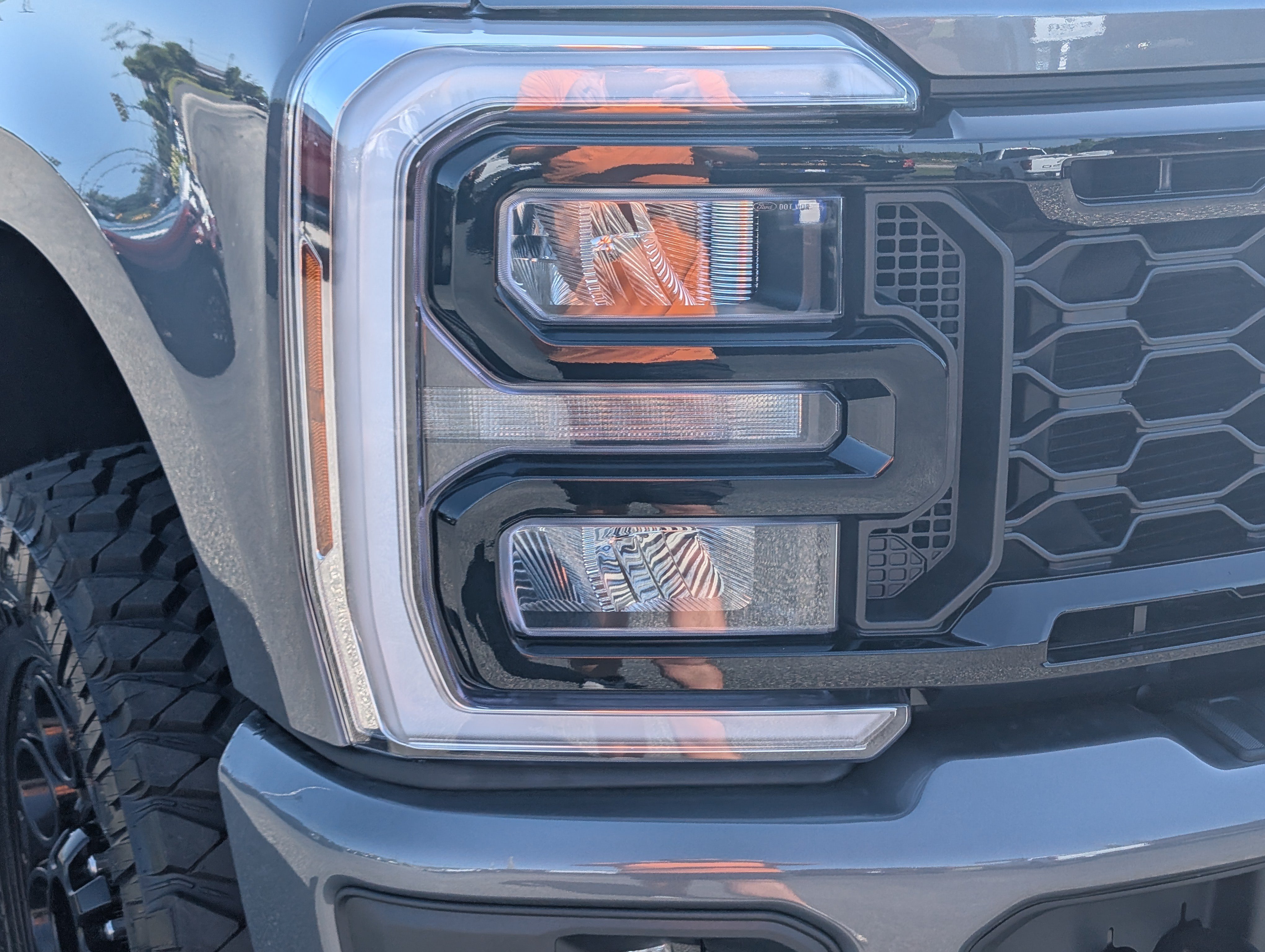 New 2026 CARBONIZED GRAY FORD Lariat image 5