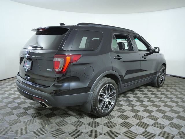 Used 2016 Black Ford Sport image 9
