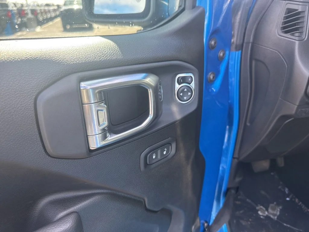 New 2025 Hydro Blue Pearl-Coat Exterior Paint Jeep Willys image 13