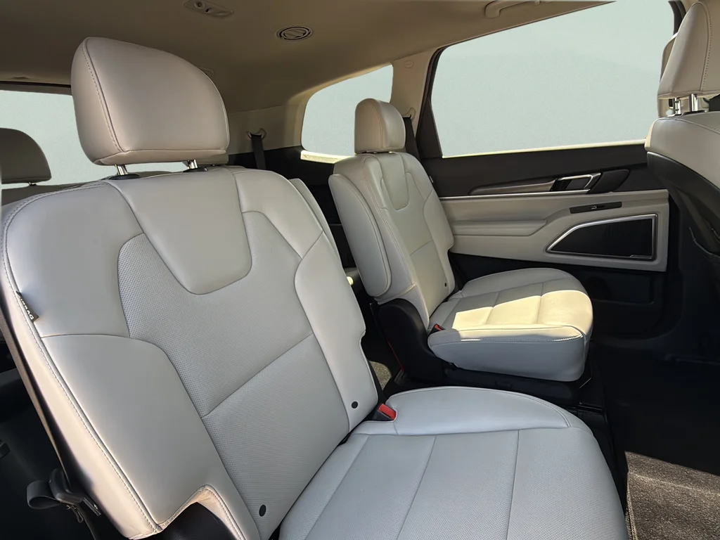 Used 2024 Midnight Lake Blue Kia S image 23