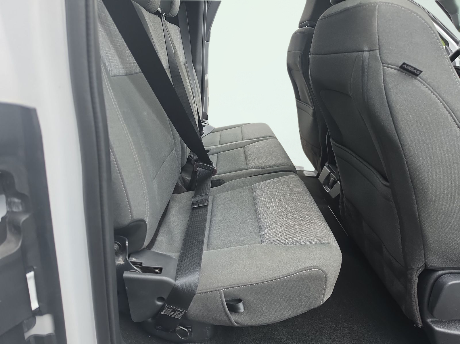 Used 2022 Oxford White Ford XLT image 17