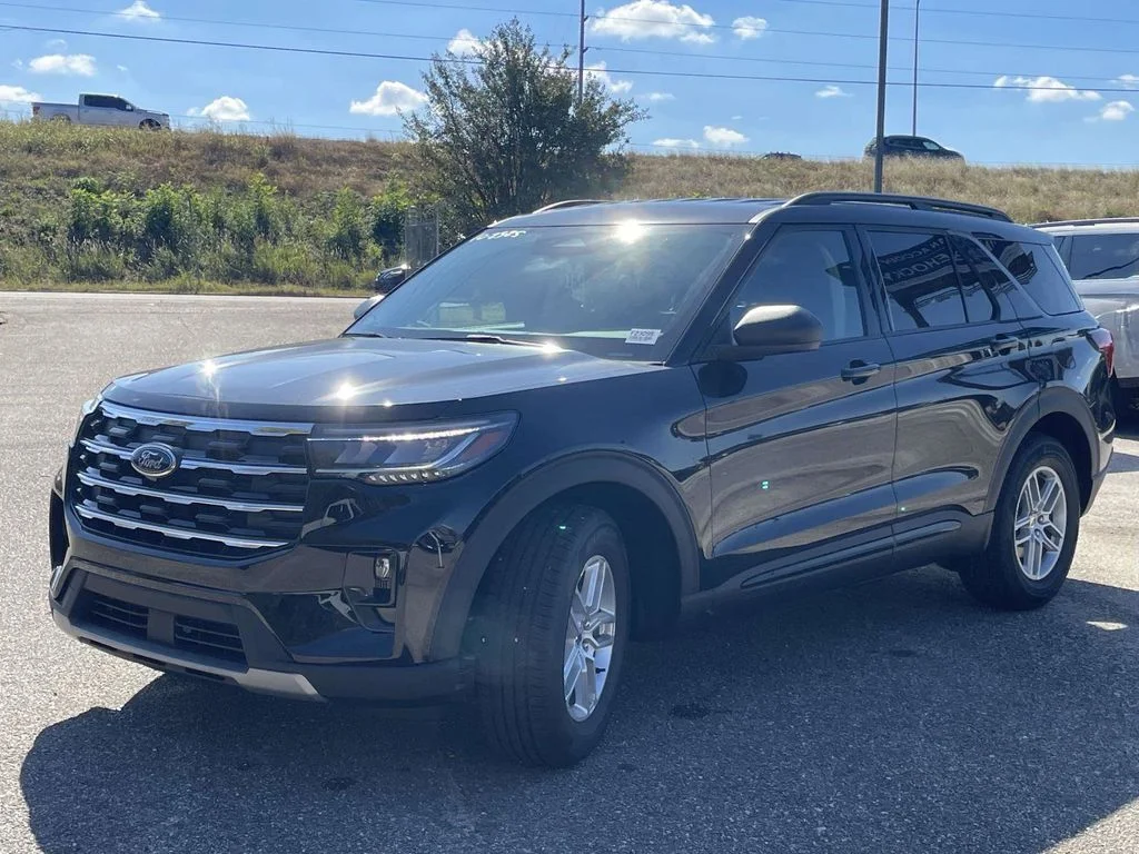 New 2026 Black Ford Active image 7