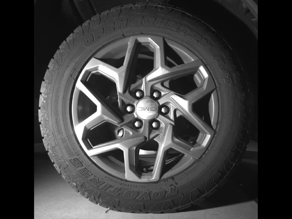 Used 2022 White GMC SLT image 14